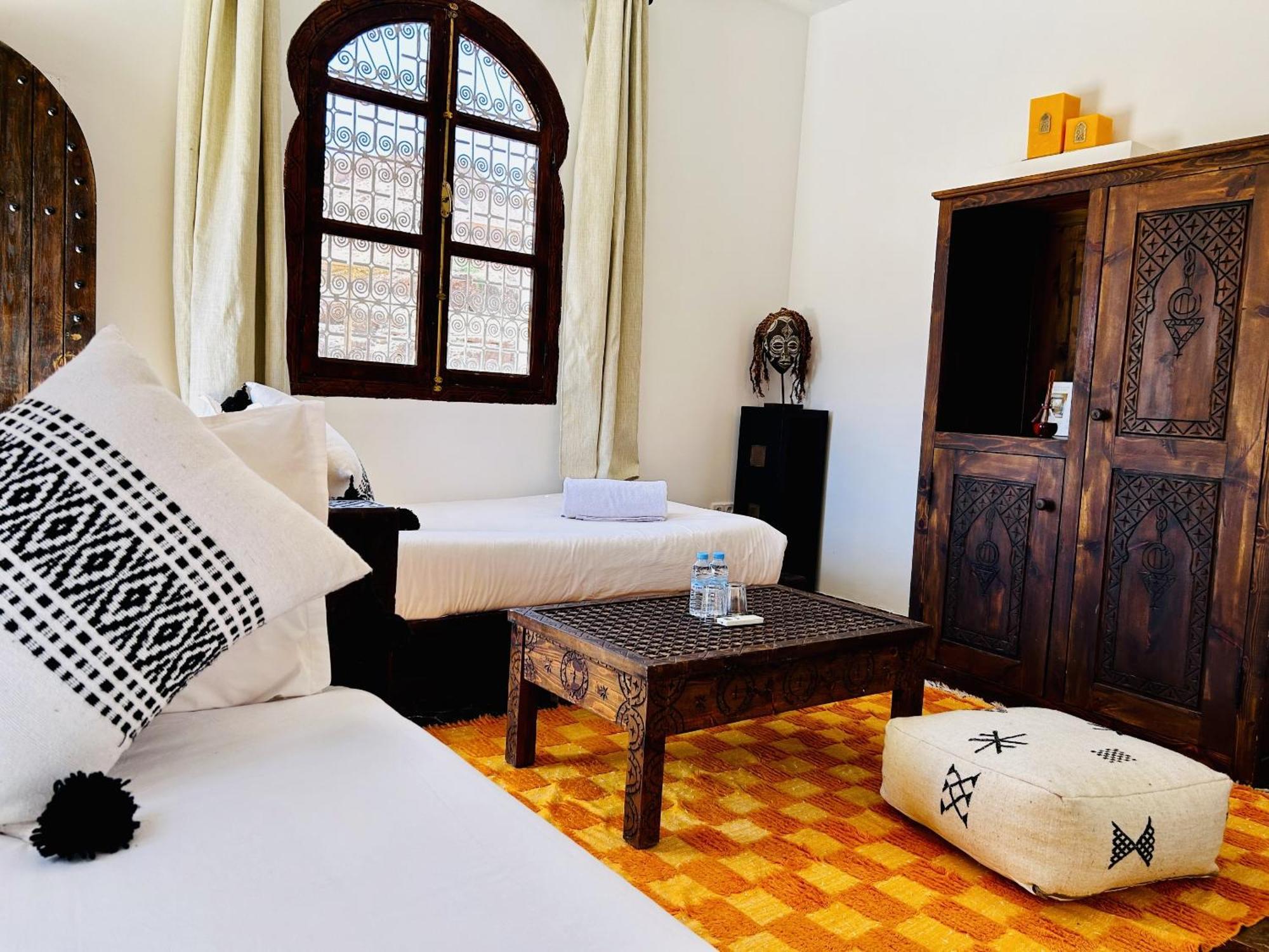 Kasbah Isfoula And Spa Ajt Benhaddu Szoba fotó