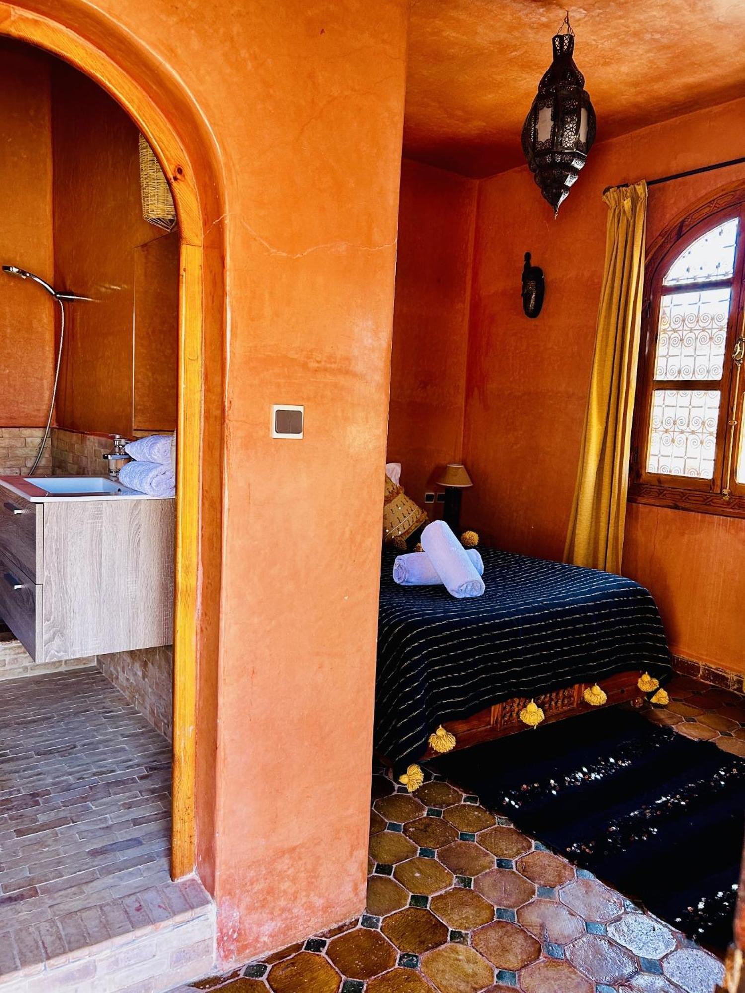 Kasbah Isfoula And Spa Ajt Benhaddu Szoba fotó