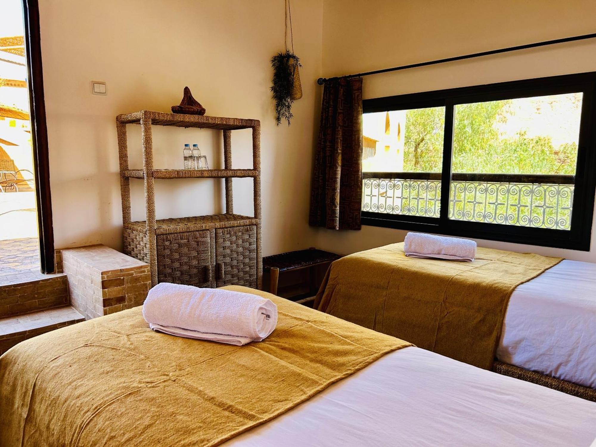 Kasbah Isfoula And Spa Ajt Benhaddu Szoba fotó