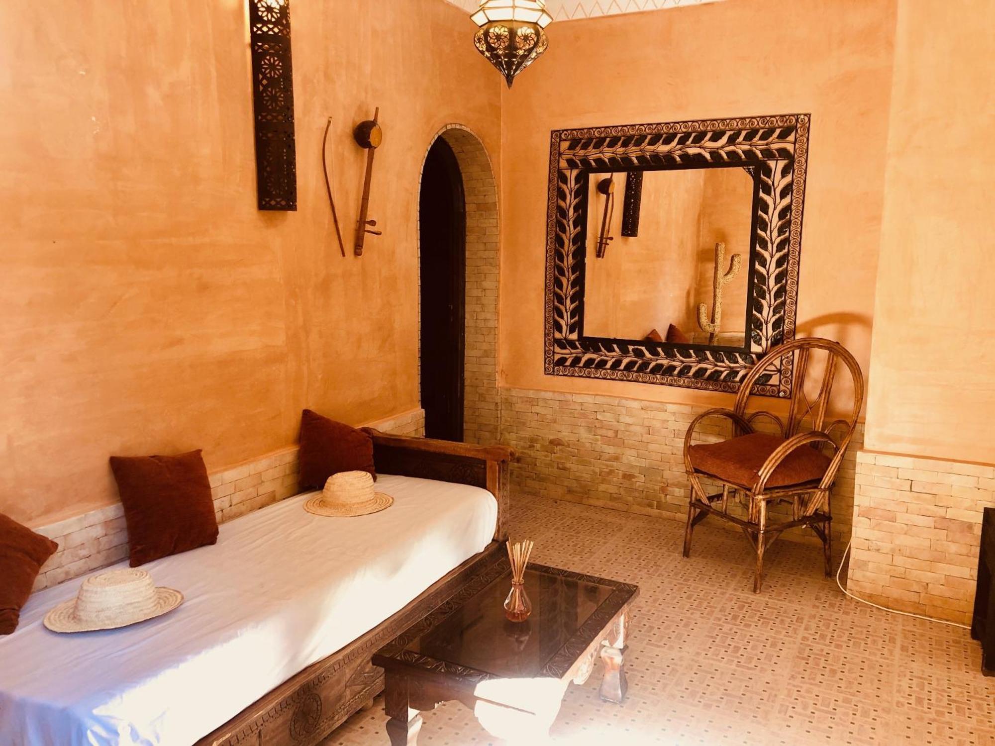Kasbah Isfoula And Spa Ajt Benhaddu Szoba fotó