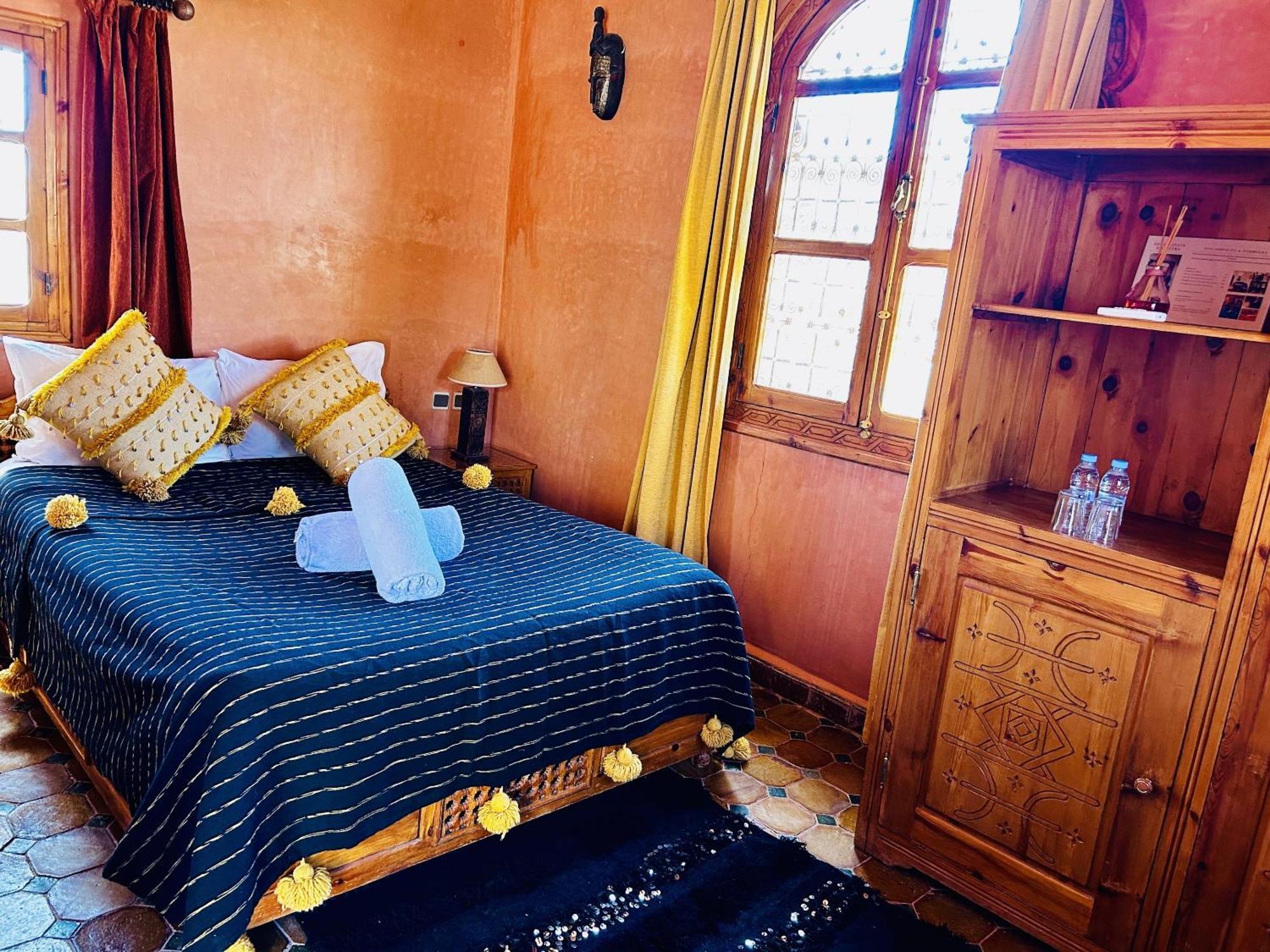 Kasbah Isfoula And Spa Ajt Benhaddu Szoba fotó
