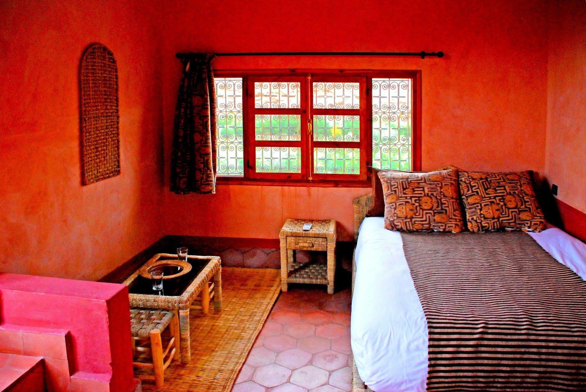 Kasbah Isfoula And Spa Ajt Benhaddu Kültér fotó