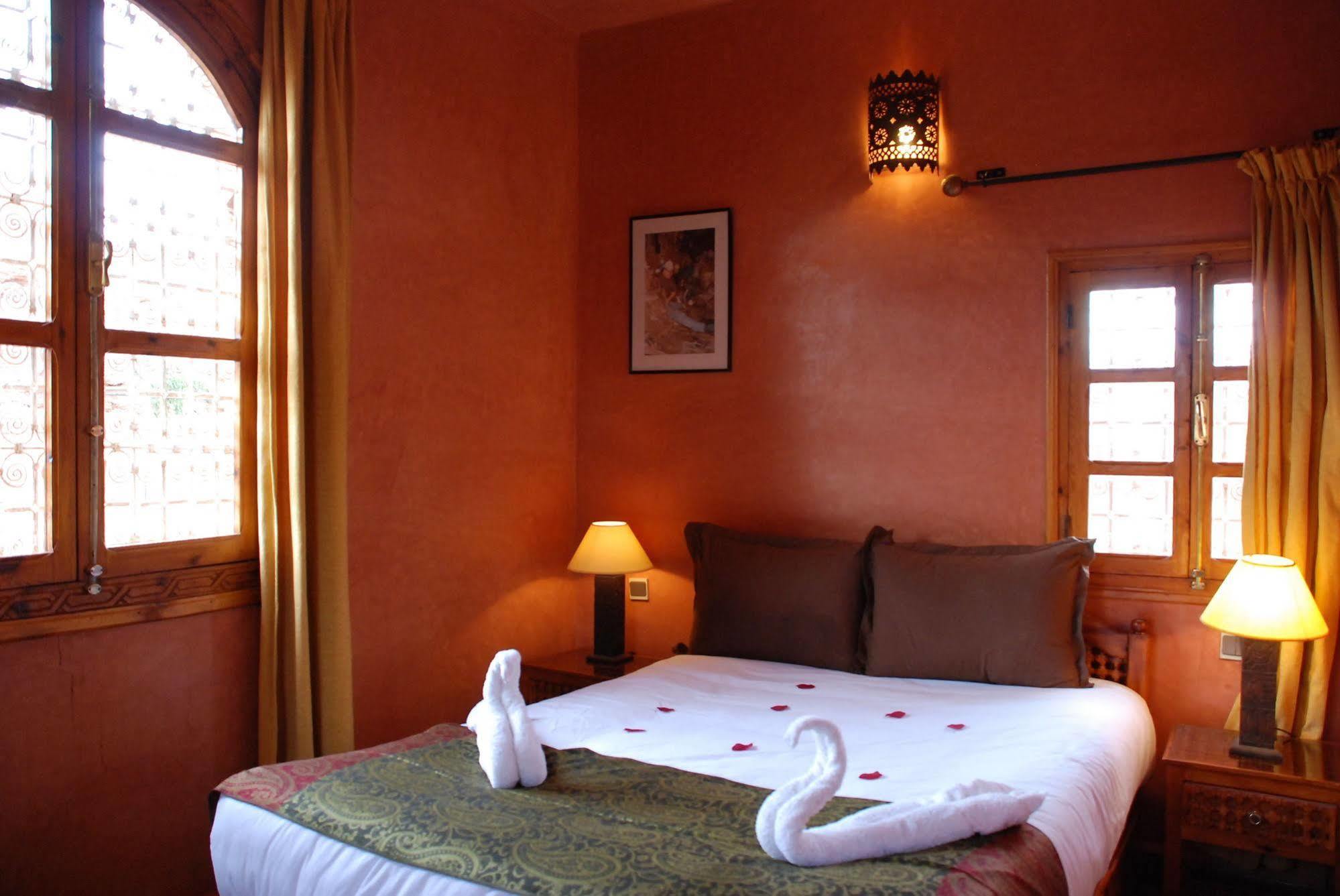 Kasbah Isfoula And Spa Ajt Benhaddu Kültér fotó