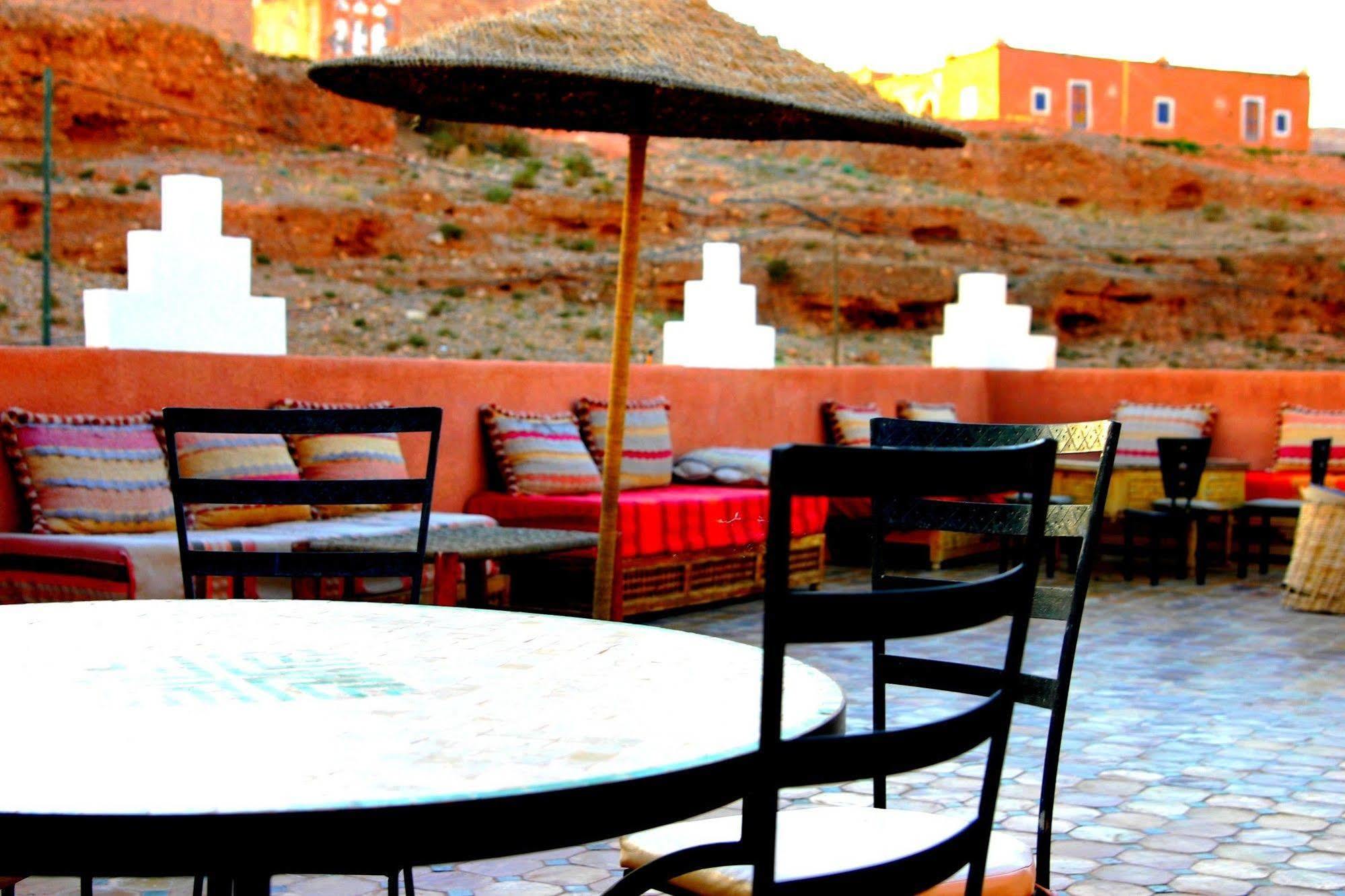 Kasbah Isfoula And Spa Ajt Benhaddu Kültér fotó